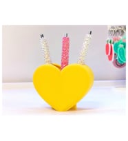 Alvera Kalp Şekilli Kalemlik – 3D Baskı Masaüstü Organizer - Sarı