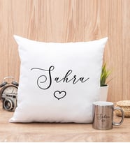 Kişiye Özel El Yazısı Tasarımlı İsimli Kare Yastık ve Silver Kupa