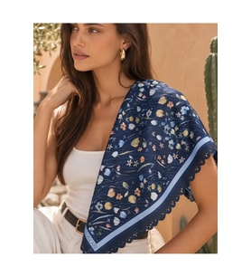 Tarzını Seç Desenli Dantel Oya Kesim Fular / Bandana 70 x 70 cm - Lacivert Kır