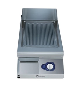 Electrolux Professional Nervürlü Fırçalanmış Krom Kaplamalı Çelik Pişirme Yüzeyi İle Yarım Modül Gazlı Izgara, Eğimli, Termostatik Kontrol, Kazıyıcı Dahil E9IILAAOMCA