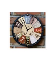 bilge Tasarım retro Duvar Saati 35 x 35 CM (Çok Renkli)