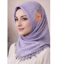 Zambak Motifli İçi Boş İğne Oyalı Yazma (Lila)