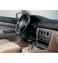 VW Passat B5 1997-2000 Kırmızı Üçgen Dörtlü Flaşör Düğmesi 3B0953235B
