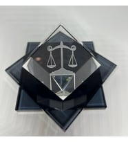 Avukat Hakim Savcılara Özel Cam İçi Logo Küp Patlatma
