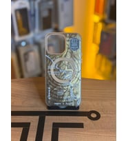 iPhone 15 Pro Max Uyumlu Renkli İllüstrasyon Özel Tasarım Silikon Kılıf (Altın)