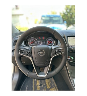 Opel Insignia Sport Araca Özel Direksiyon Kılıfı