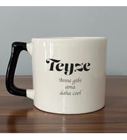 Teyze Baskılı Siyah Kulplu D Kupa
