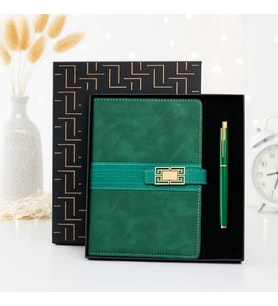 Kişiye Özel Yeşil Vip Kalem Defter Tasarım Kutulu Hediye Seti