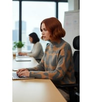 Kadın Basic Siluet Uzun Kol Dik Yaka Triko Kazak Konforlu Akrilik Dokusuyla Soğuklara Meydan Okuyun