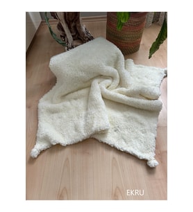 El Örgüsü Ponpon Detaylı Kalın Peluş Unisex Bebek Triko Battaniye 85*95 cm