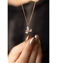 Beyaz Taşlı Kuş Gümüş Kolye-Rose