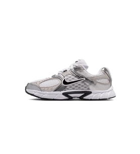 Nike V5 RNR Çocuk Spor Ayakkabı