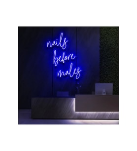 Nails Before Males Yazılı Neon Tabela