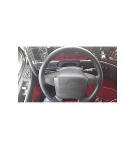 DİKİŞLİ DİREKSİYON KILIFI SİYAH DERİ SİYAH DİKİŞLİ VOLVO TIR KAMYON İÇİN