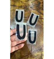 4 ADET ÜTÜ İLE YAPIŞAN SİYAH U HARFİ TRANSFER BASKI ARMA 6X4 CM