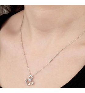 SWAROVSKİ TAŞLI KELEBEK 925 AYAR GÜMÜŞ KOLYE