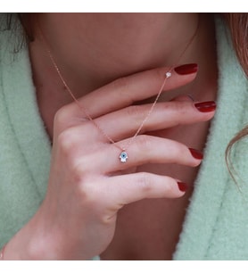 Fatma Ana El Figürlü Zirkon Taşlı Mine İşli Rose Gold Kaplama Gümüş Kolye