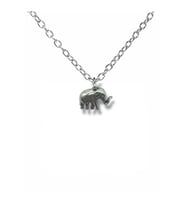 Elephant Grace – Fil Figürlü Unisex Kolye (60 cm Zincirli) (Gümüş)