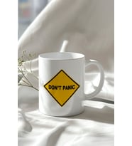Dont Panic Temalı 330ml Baskılı Beyaz Seramik Kupa Bardak