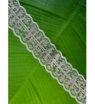CLASSİK YAZILI TÜL GÜMÜŞ RENK ŞERİT DİKİŞ AKSESUARI EN 4 CM (1 METRE)
