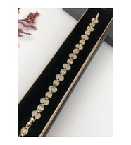 Şıklığın Tamamlayıcısı! Xuping Altın Renk Kadın Bileklik 14 K Gold Renk 18 Cm kutulu Renk Atmaz (Çok Renkli)