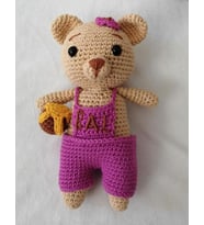 Pembe Tulumlu Ballı Ayıcık Amigurumi Organik Oyuncak