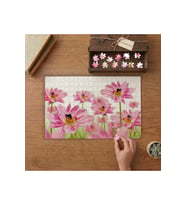 Pembe Çiçeklere Konmuş Arılar Tasarımı 240 parça Ahşap Puzzle Ahşap Kutuda MP04235