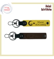 Vatan Temalı Aşk Hediyesi Çocuk Ve Ayyıldız, İsim Yazılı Deri Anahtarlık x2' li Set, Sarı-Kahve