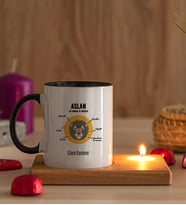 Kişiye Özel Aslan Burcuna Hediye Ahşap Altlıklı Mumlu Siyah Kupa