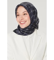 Armine Nostalji Serisi İpek Twill Eşarp 8555D-15 (Lacivert)