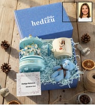 Kişiye Özel Karikatürlü Aşçı Hediye Kutusu - Kişiye Özel T Kupa, Atlı Karınca Müzik Kutusu, Peluş Anahtarlık Aşçılar Günü Hediyesi
