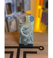 iPhone 12 / 12 Pro Uyumlu Renkli İllüstrasyon Özel Tasarım Silikon Kılıf (Altın)