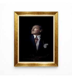 Tablore Atatürk Siyah Arka Plan Aydınlık Gelecek Temalı Çerçeveli Tablo