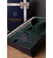 Kına Yeşili Kare Düğmeli Slimfit Hediye Kutulu Erkek Gömlek