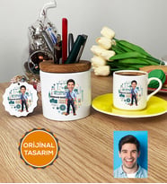 Kişiye Özel Karikatürlü Makine Mühendisi Hediye Seti Türk Kahvesi Fincanı, Kalemlik, Anahtarlık Erkek Makine Mühendisine Mühendisler Günü Hediyesi (Sarı)