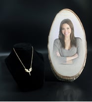 Kişiye Özel Doğal Kütükte Fotoğraf & Gold Mikail Kolye Hediye Seti