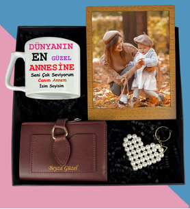 Anneler Gününe Özel Fotoğraflı Ahşap Masaüstü Çerçeve Çay Ve Nescafe Fincanı Bayan Cüzdan İnci Anahtarlık