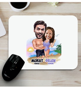 Kişiye Özel Tatildeki Sevgililer Karikatürlü Mouse Pad