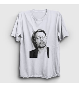 Presmono Unisex Beyaz Pose V2 Mads Mikkelsen T-Shirt 555557tt