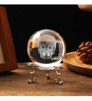 Dekoratif Metal Ayaklı Kurukafa Temalı Kristal Cam Küre 6cm