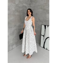 Neşeli butik kadın beyaz kalın askılı puantiye desenli midi boy elbise NBK4511