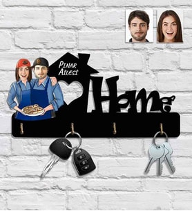 Kişiye Özel Karikatür Baskılı Ahşap Anahtarlık Pastacı Sevgili-1 25x15 cm