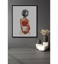 Çerçeve Görünümlü Dekoratif Ahşap Kare Disko Kadını Tablosu Ev/Ofis/İşyeri/Salon/Mutfak/Banyo Tablo