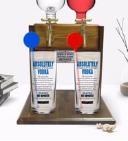 BK Gift Kişiye Özel Renkli Baskılı Absolutely Vodka Tasarımlı İkili Vodka Bardağı ve Çift Musluklu Doğal Ahşap Vodka Standı-1 (Model 1)