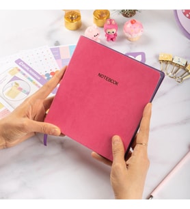 16,5x16,5 cm Pembe Yumuşak Deri Kapak Noktalı Tarihsiz Dikişli Not Okul Defteri