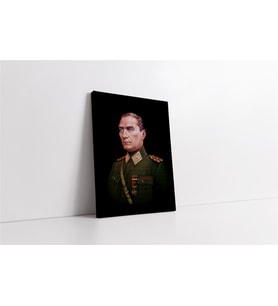 Üniformalı Mustafa Kemal Atatürk