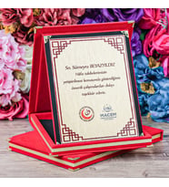Kişiye Özel Kadife Kaplı Hediye Plaketi (12x16)