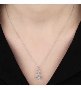 Ucarticaret S-warovski Taşlı Gümüş Üçtaş Tektaş Bayan Kolye