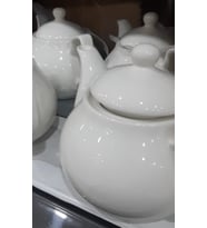 Porselen demlik-süzgeçli -500 ml (tabanı 8,5 Cm)