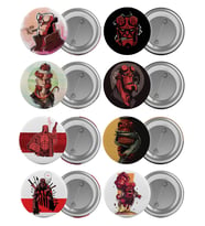 Hellboy Çanta Rozeti Seti 8 Adet En Büyük Boy 5.8cm İğneli Broş